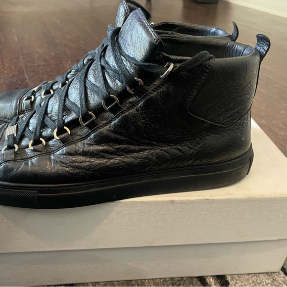 Balenciaga Arena - Picture 4 of 8